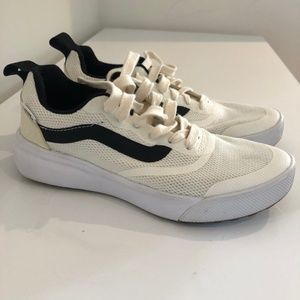 VANS ULTRACUSH - BIG KID/WOMENS
